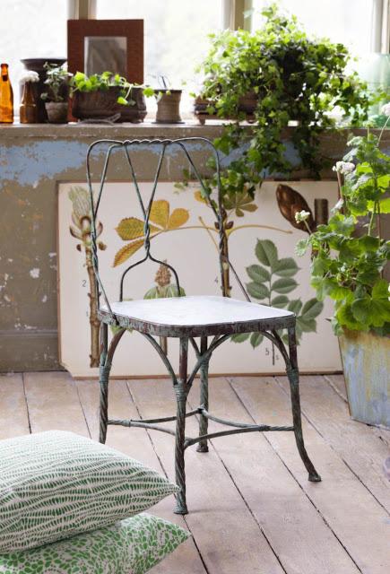 TRES INSPIRACIONES BAJO LA VENTANA