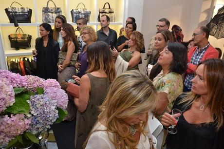 PRESENTACIÓN TIENDA ON LINE LUCIO HERREZUELO PRESENTACIÓN TIENDA ON LINE LUCIO HERREZUELO