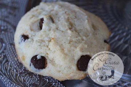 GALLETAS DE MAZAPAN Y PEPITAS DE CHOCOLATE