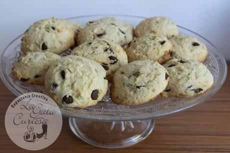 GALLETAS DE MAZAPAN Y PEPITAS DE CHOCOLATE