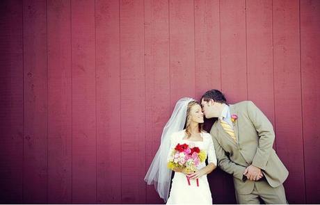 Reportajes de boda contra la pared