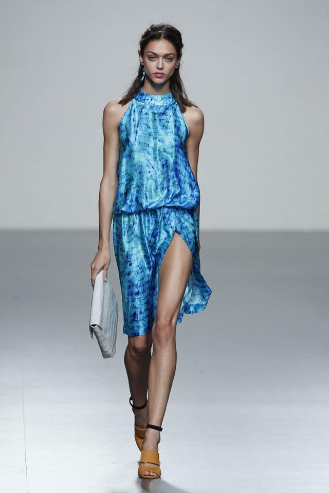  photo rabaneda_pasarela_492965195_683x_zps0028e3a0.jpg