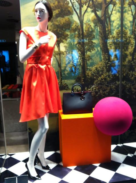 Tendenciera por el mundo VIII