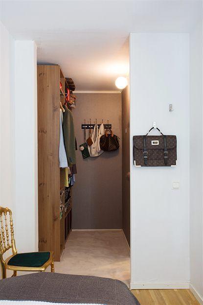 37 m², cocina con península y walk in closet decoración pequeño walk in closet decoración nórdica escandinava pisos pequeños decoración espacios pequeños decoración diseño pisos pequeños decoración diseño mini pisos cocinas pequeñas con península blog decoración nordica escandinava