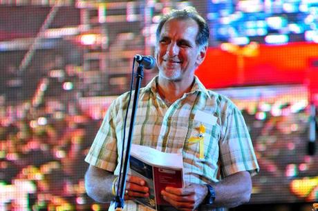 René González leyó un mensaje al pueblo de Cuba durante el concierto del 12 de septiembre. Foto: Ladyrene Pérez/Cubadebate.
