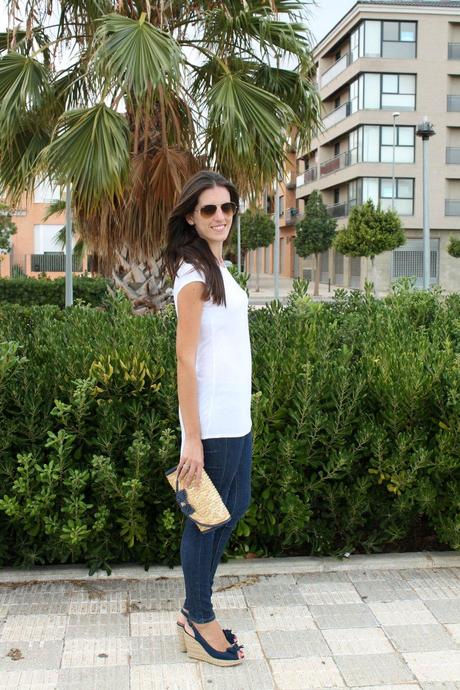 Blue & White Blue & White