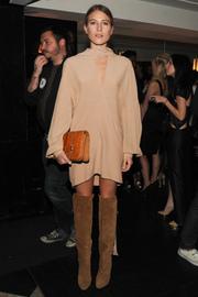 Nude + botas en 2 looks