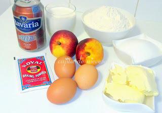 Pastel meloso de cerveza de melocotón y crujiente de azucar y canela