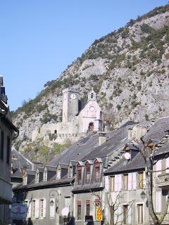 Los cataros, también llamados albigenses.