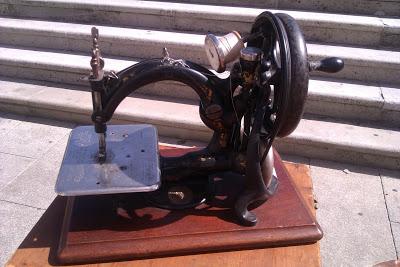 ♥ ♥ ♥ OTRO COJIN DIY Y VISITA RASTRILLO