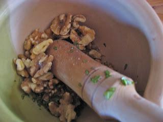 TALLARINES AL PESTO DE NUECES