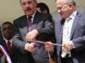 Danilo inaugura hospital Salinas Barahona.