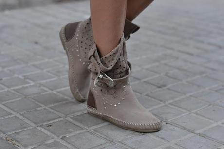 LACE TOP and DOWNTOWN MARKET MAREMAGNUM COMING SOON...