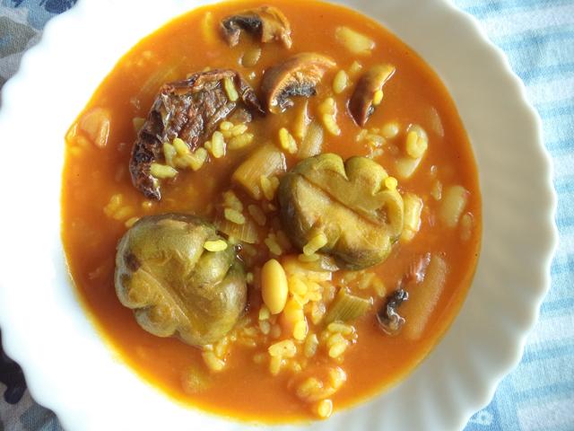 Arroz con Berenjena de Pueblo, Ajos Tiernos y Tomate Seco