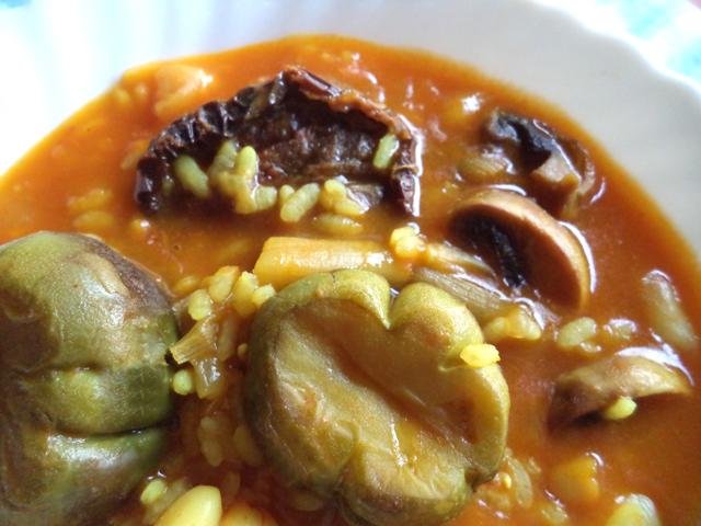 Arroz con Berenjena de Pueblo, Ajos Tiernos y Tomate Seco