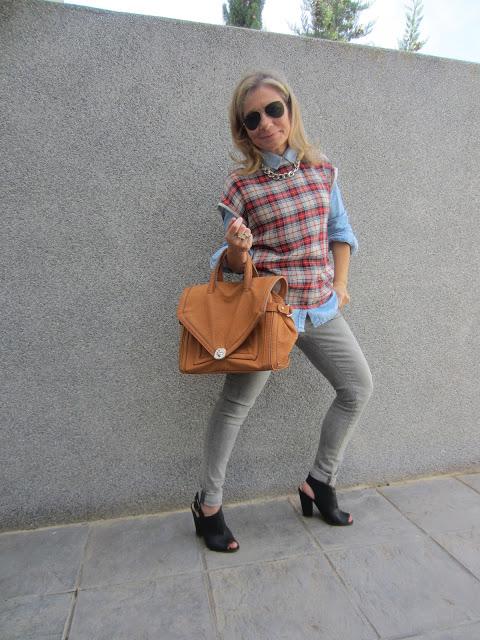 LOOK250-19.9.20138:15EL ESTAMPADO TARTÁN EN LA CALLE:''MI...