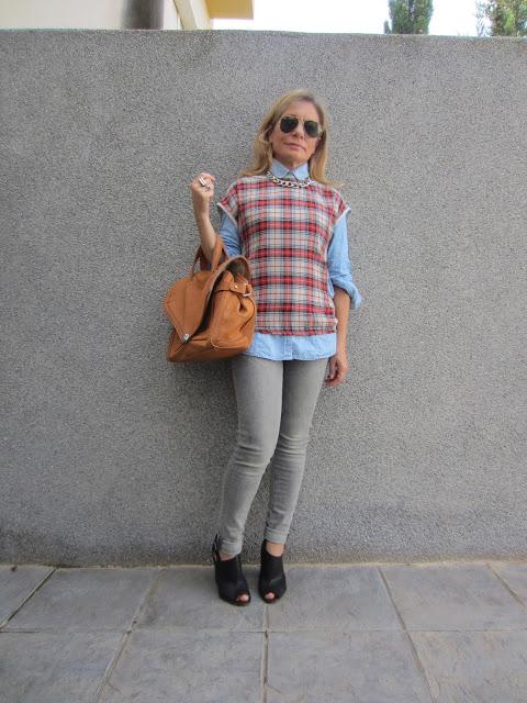 LOOK250-19.9.20138:15EL ESTAMPADO TARTÁN EN LA CALLE:''MI...