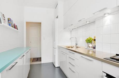 salón de forma triangular diseño decoración salón decoración nórdica decoración interiorismo plantas difíciles decoración en blanco cocinas modernas cocinas blancas cocinas alargadas blog decoración estilo escandinavo blog decoración diseño nórdico 