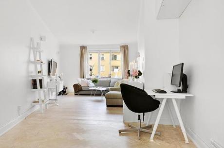 salón de forma triangular diseño decoración salón decoración nórdica decoración interiorismo plantas difíciles decoración en blanco cocinas modernas cocinas blancas cocinas alargadas blog decoración estilo escandinavo blog decoración diseño nórdico 