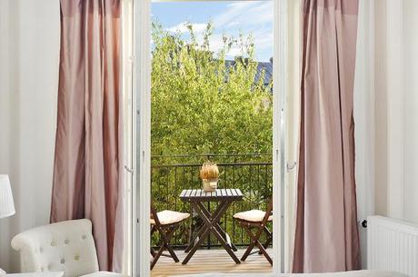 salón de forma triangular diseño decoración salón decoración nórdica decoración interiorismo plantas difíciles decoración en blanco cocinas modernas cocinas blancas cocinas alargadas blog decoración estilo escandinavo blog decoración diseño nórdico 