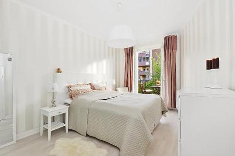 salón de forma triangular diseño decoración salón decoración nórdica decoración interiorismo plantas difíciles decoración en blanco cocinas modernas cocinas blancas cocinas alargadas blog decoración estilo escandinavo blog decoración diseño nórdico 