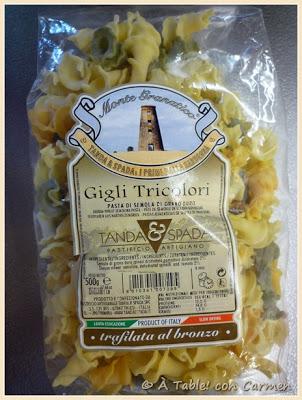 Gigli (Pasta) con Ajos Tiernos, Nueces y Anchoa