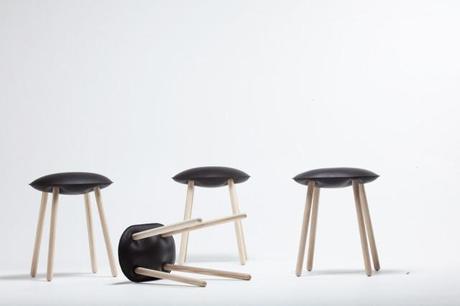 Bloated stool de Damien Gernay