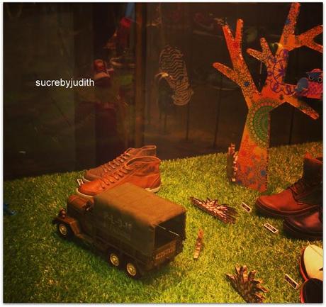 Bouncing SUMMER Bouncing SUMMER