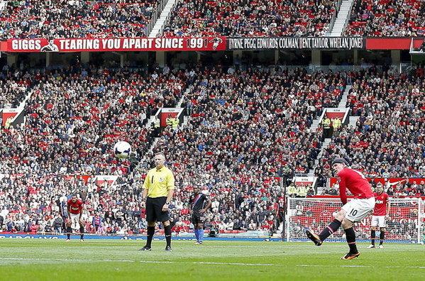 Wayne Rooney marcó de falta el pasado fin de semana en Old Trafford