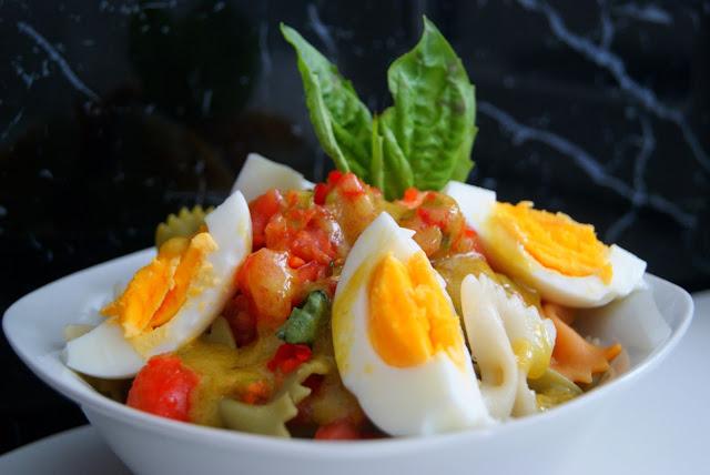 Ensalada de Pasta Tricolor de Pajaritas