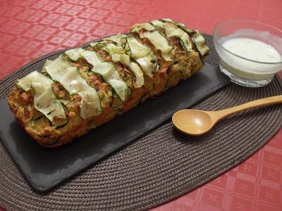 Pastel de calabacines y pimientos rojos, sin lactosa