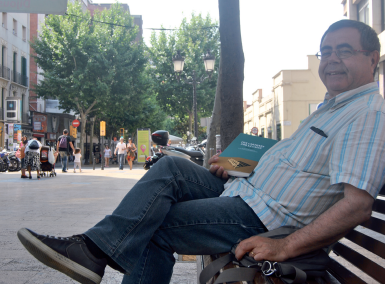 Enrique Richard en la rambla Justo Oliveras de L'Hospitalet