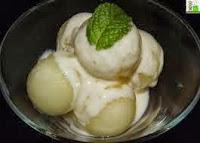 BOLITAS DE MELON CON YOGUR A LA MENTA