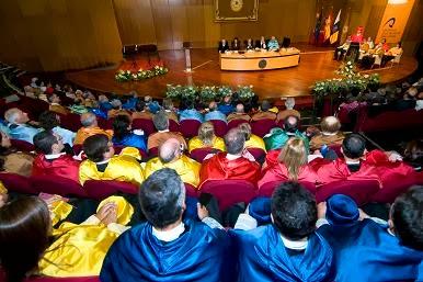 JUGANDO A HACER POLÍTICA