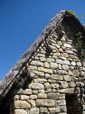 Un Paseo Bajo el Sol de las Culturas del Perú: Cuzco y Machu Picchu