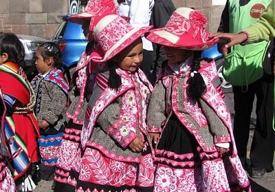 Un Paseo Bajo el Sol de las Culturas del Perú: Cuzco y Machu Picchu