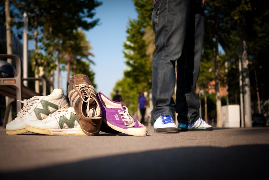 Cerveza fresquita con las zapatibambolas old-school de Edu “el guiños”