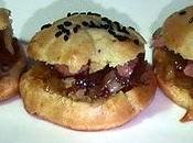 Petit Choux foie gras cebollitas caramelizadas