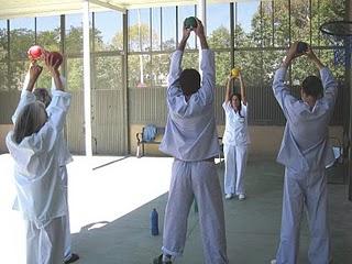 Pacientes de la Unidad de Hospitalización de Salud Mental del Hospital Regional de Málaga participan en un taller de Actividad Física y Psicomotricida