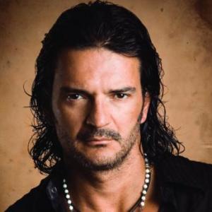 Ricardo Arjona  ♪