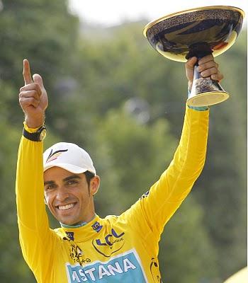 Cavendish cierra con otra victoria el tercer Tour de Contador