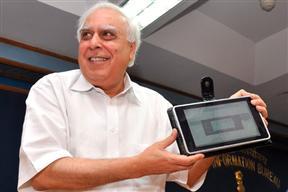 India presento la computadora mas barata del mundo