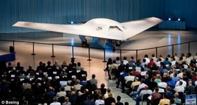 -BOEING PRESENTA EL PHANTOM  RAY-INVISIBLE Y NO NECESITA PILOTO-