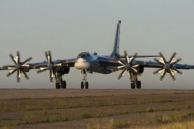 -TUPOLEV TU-95-BOMBARDERO-1956-