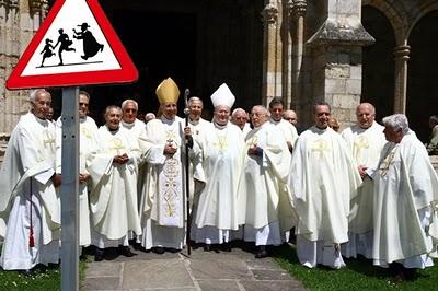 Los 10 mandamientos para democratizar al “Estado Vaticano”.