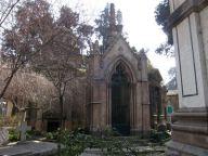 Mochileando por Chile. Día 5: Cementerio general y barrio Brasil.