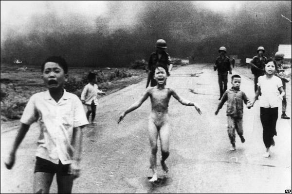 Cuando la  imagen vale más que mil palabras: la niña y el fotógrafo