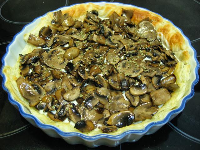 QUICHE DE CREMA DE ROQUEFORT Y CHAMPIÑONES