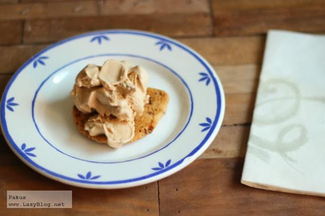 Sandwich helado de cookies y helado de Baileys para rematar el verano