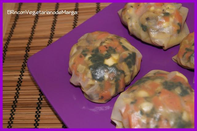 Paquetitos de verduras con almendras y piñones